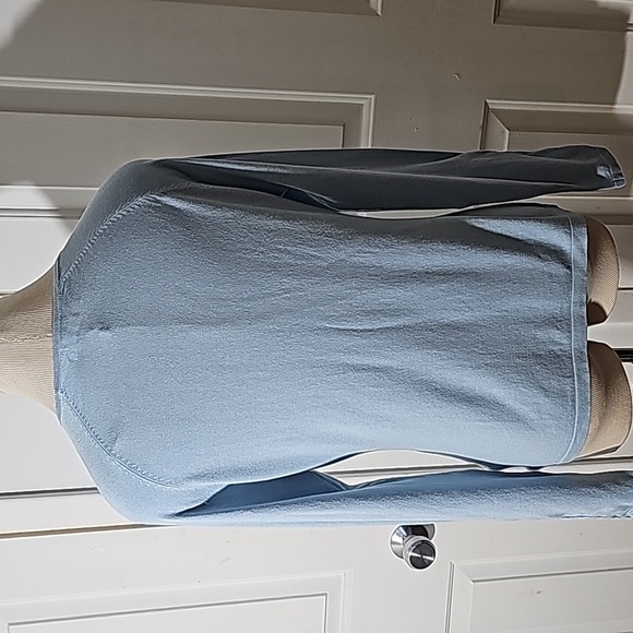J.MCLAUGHLIN, lightweight sweater.  Blue size is nosmall to‎ medium. - Picture 6 of 9